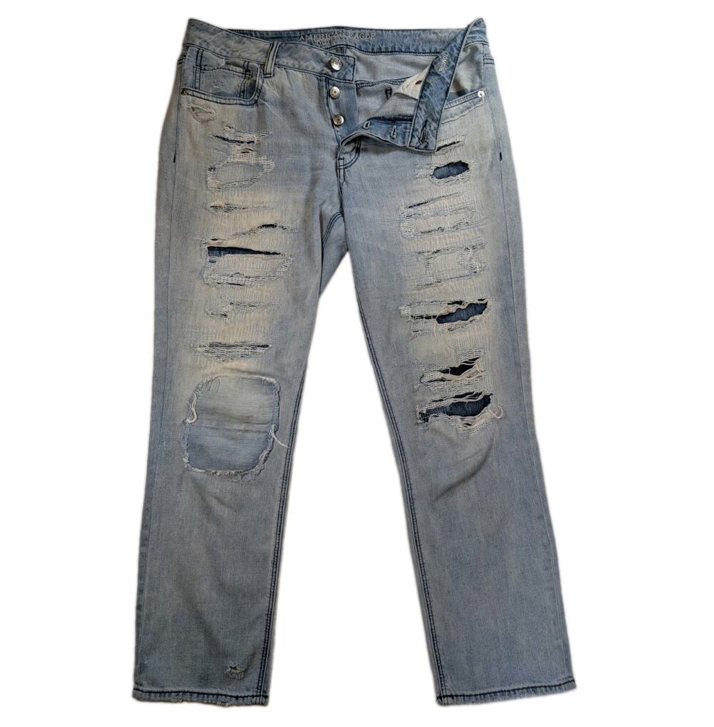 American Eagle Tomgirl Women’s Size 10 Distressed Boyfriend Jeans Button Fly